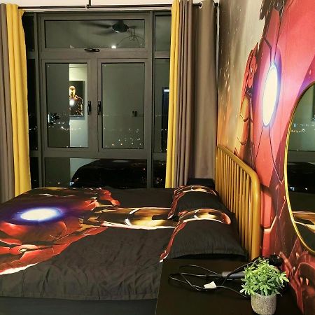 8Scape Residences Batman Vs Ironman@Lsy Home & Leisure Johor Bahru Exteriör bild